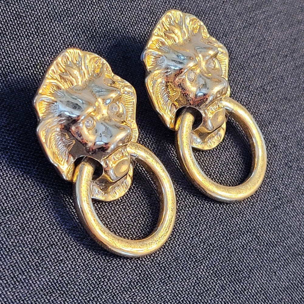 Lion Head Door Knocker Earrings Gold Plated Crystal Eyes KENNETH J LANE x AVON - Picture 13 of 15